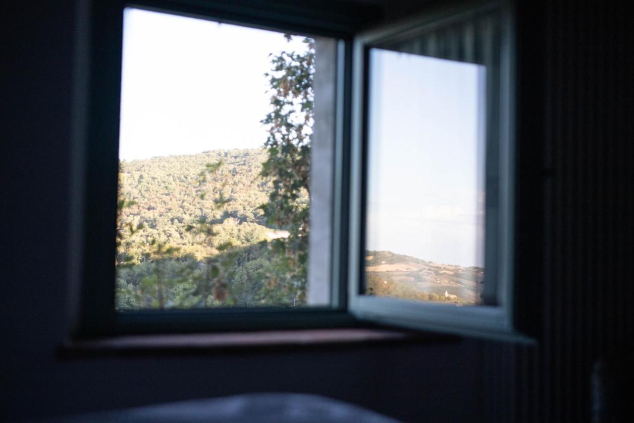 La Marcona Apartment Serramazzoni ภายนอก รูปภาพ