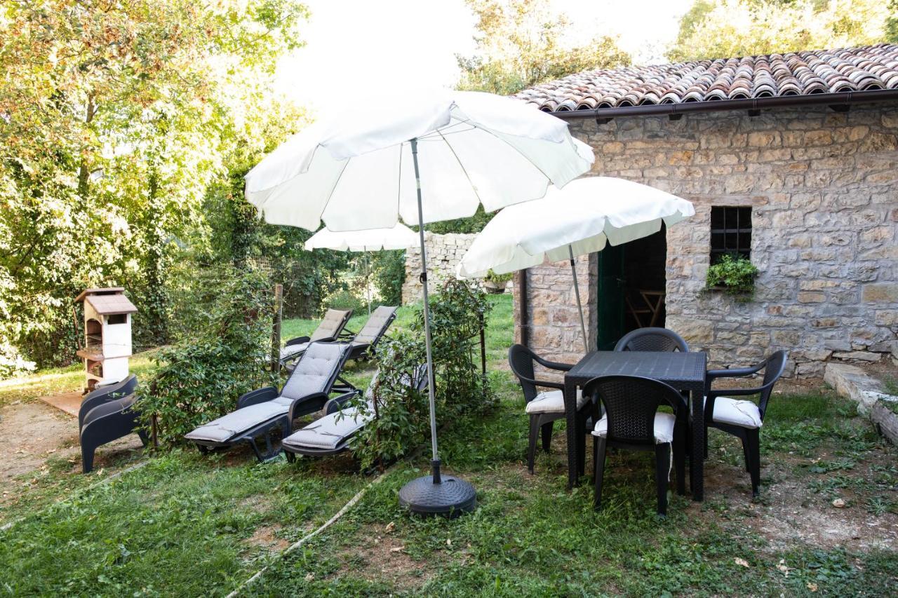 La Marcona Apartment Serramazzoni ภายนอก รูปภาพ