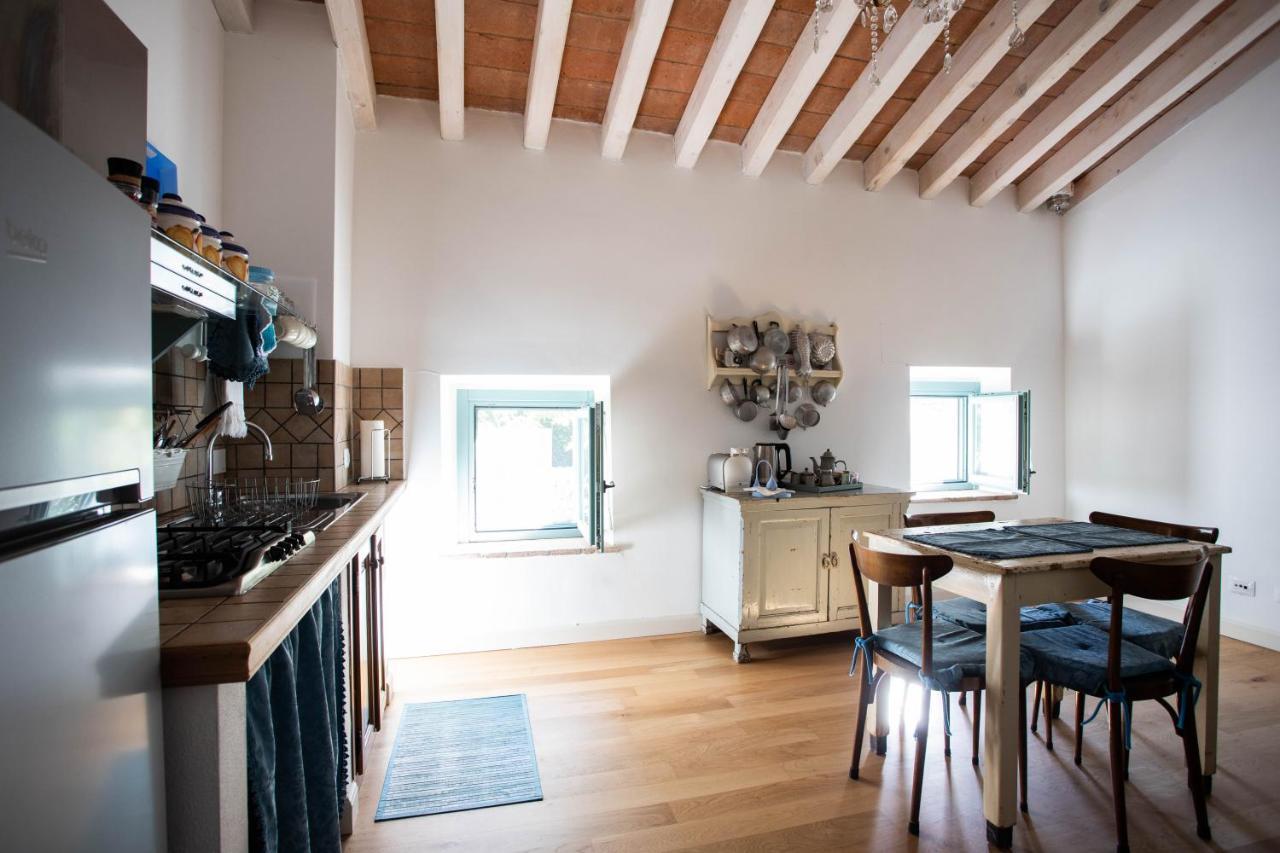 La Marcona Apartment Serramazzoni ภายนอก รูปภาพ