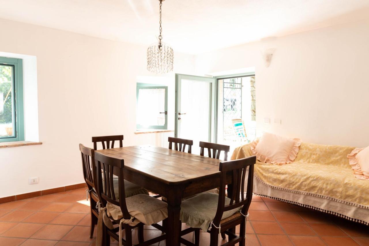 La Marcona Apartment Serramazzoni ภายนอก รูปภาพ