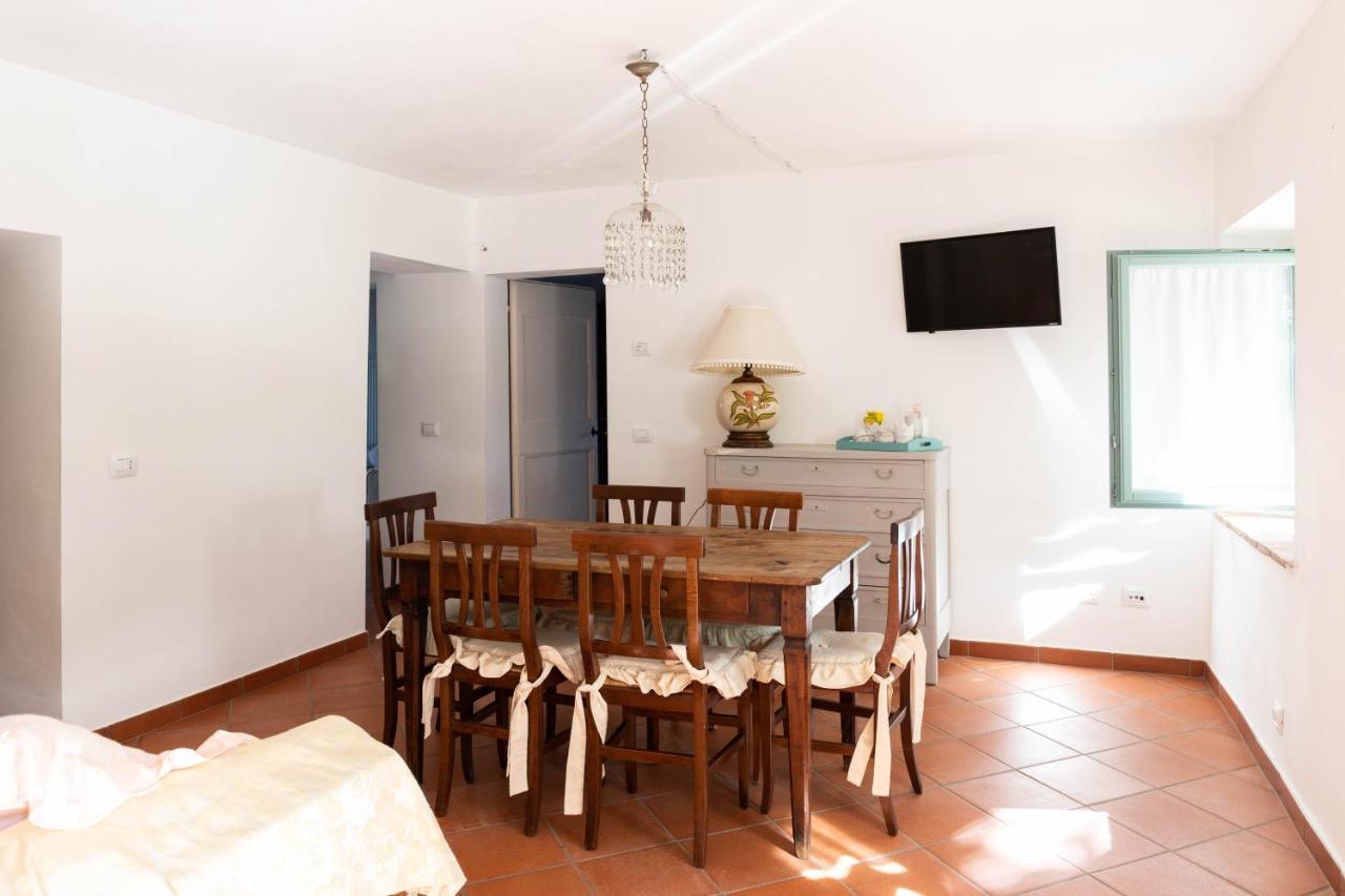 La Marcona Apartment Serramazzoni ภายนอก รูปภาพ
