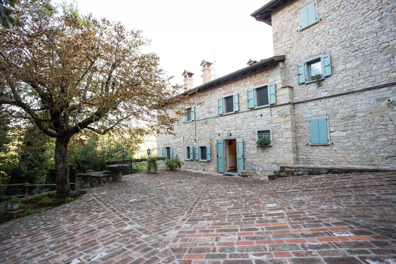 La Marcona Apartment Serramazzoni ภายนอก รูปภาพ